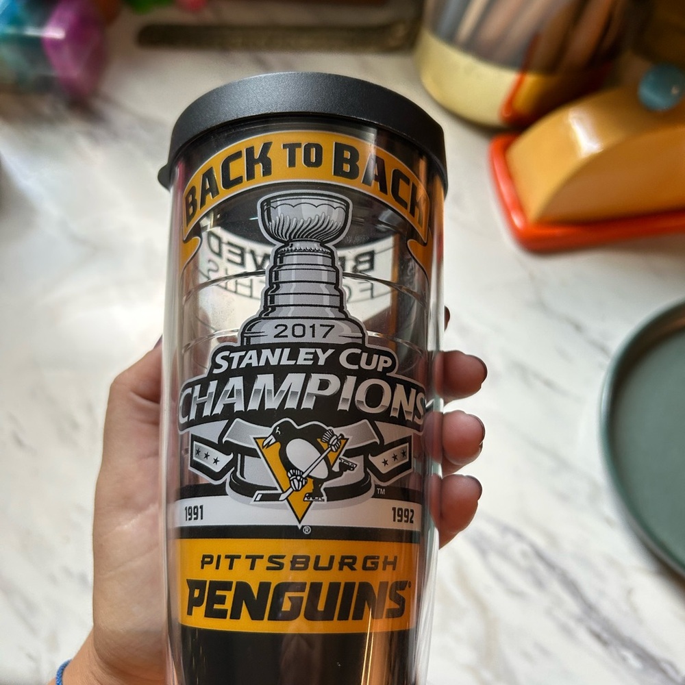 Pittsburgh Penguins Black and Gold Tumbler